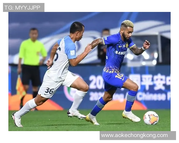 富力足球队奋勇争先展现团队精神力争新赛季佳绩 富力足球队奋勇争先展现团队精神力争新赛季佳绩